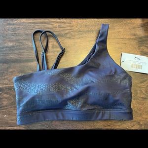 Zyia Dark Orchid Scales Asym Light n Tight bra